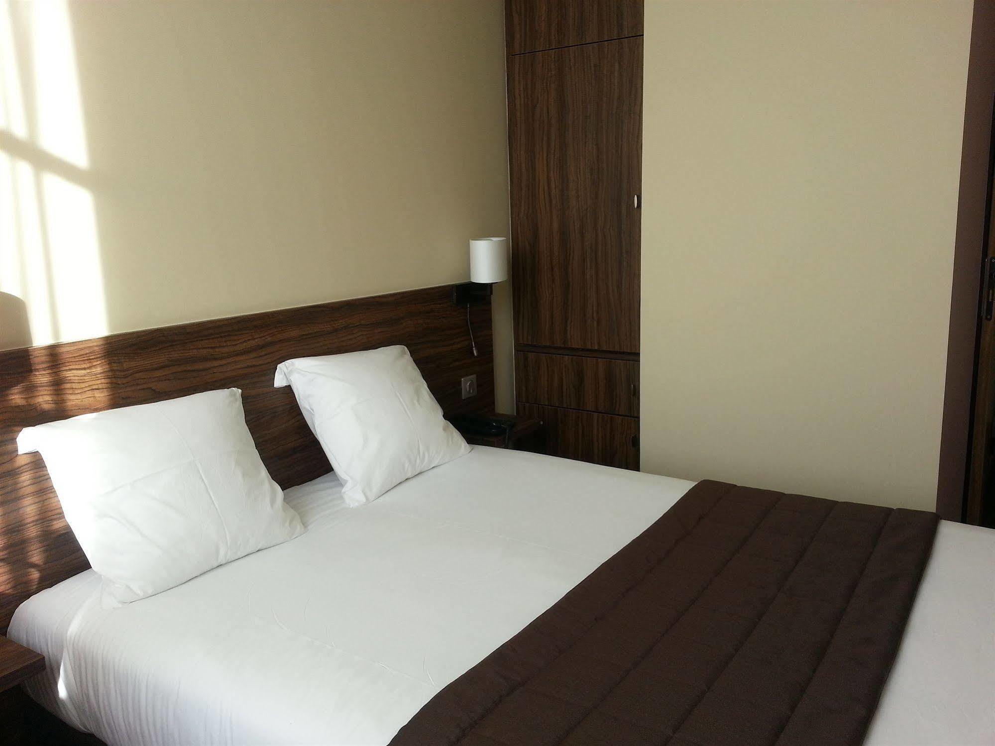 Hotel Vauban بُيزانكون المظهر الخارجي الصورة